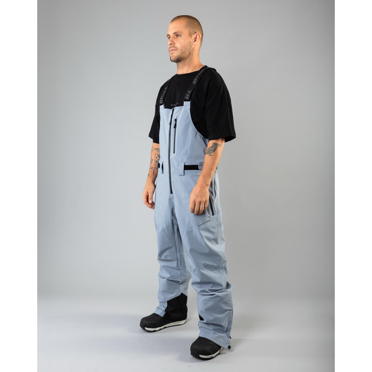 Tech BIB 3L Bekleidung, Hosen, Person, Jeans, Stehend