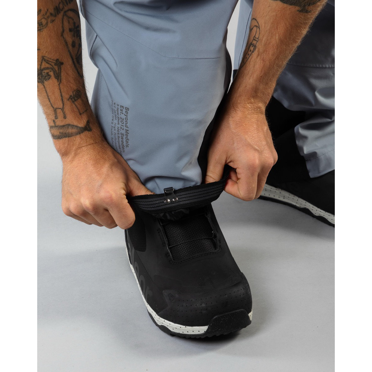 Tech BIB 3L Bekleidung, Schuhwerk, Schuh, Sneaker