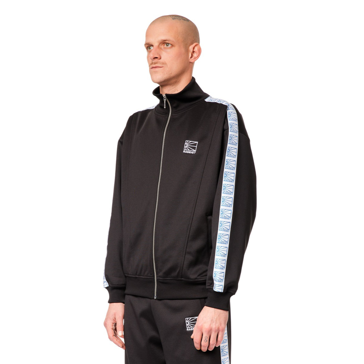 Mantel, Langarm, Jacke, Sweatshirt, Person